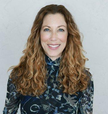 Jen Wolan & Trish Hylton - District Homes