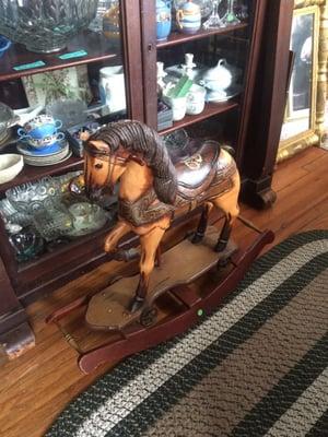 Vintage finds, antiques and collectibles