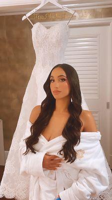 Bridal wavy hair with extensions