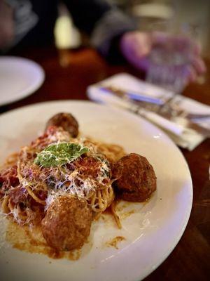 Wolfgang Puck Bar & Grill