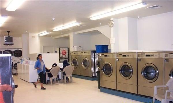 Large and Extra Large Washing Machines