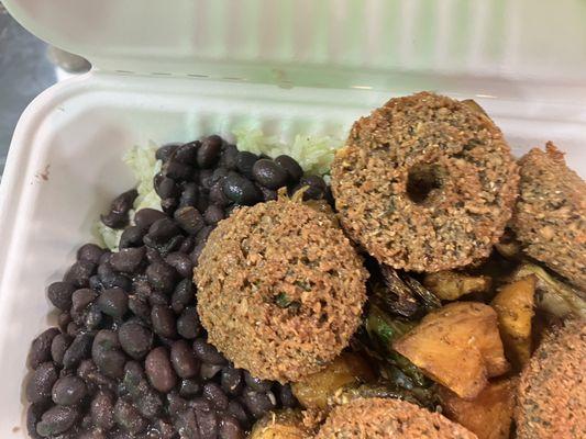 We were shocked to watch Quasi, the boss, make falafel by hand in front of us!!