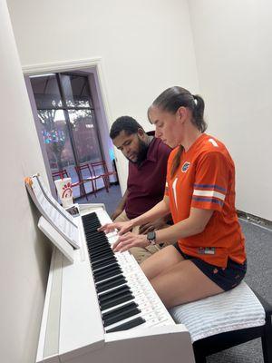 Unlock the magic of music! Learn piano with expert instructors and take your skills to the next level.