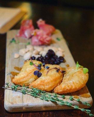Brie puff board