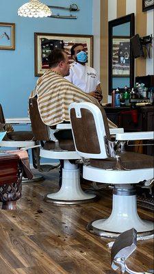 This chair was comfortable even for a guy of my tiny stature.