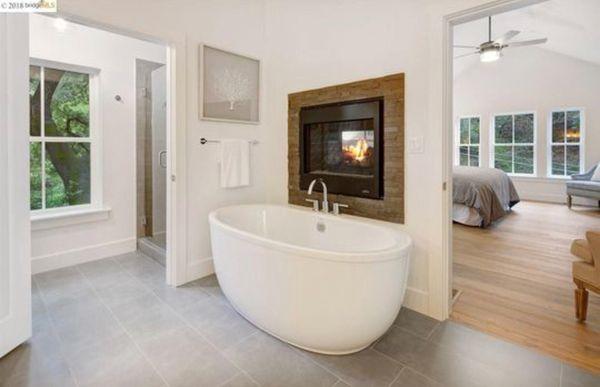 Listing by David Holmes' of Pacific Union