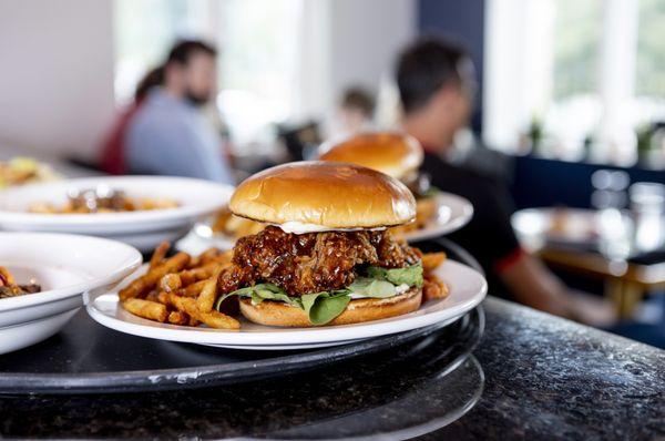 Azalea Bar & Kitchen