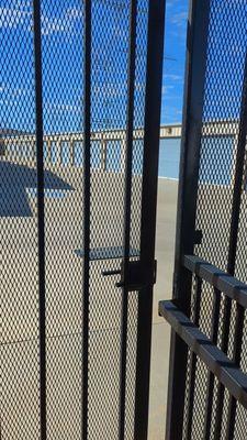 Golden State Storage - Oak Avenue