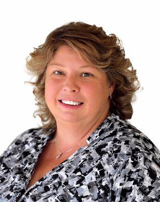 Picture of Jennifer Holt