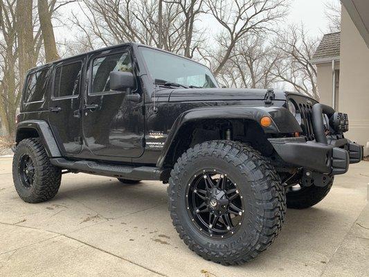 Jeep Wrangler Ultimate w 3" BDS lift