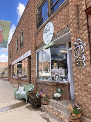 The Lily Pad Consign & Thrift