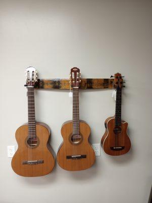 Classical guitar and U bass
