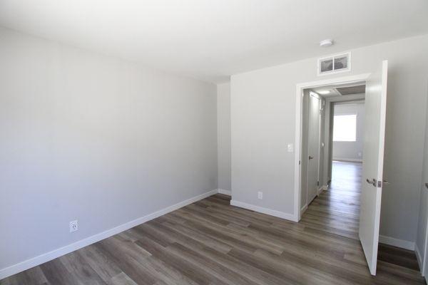 Crenshaw Townhouse Apartments