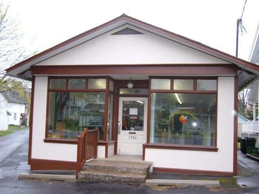 MacClay Leather Storefront