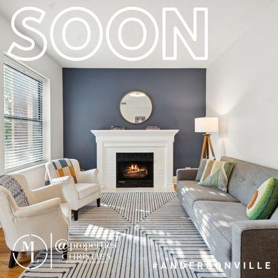 COMING SOON!
Gorgeous Andersonville 2 bed/2 bath, vintage meets modern - perfectly walkable!