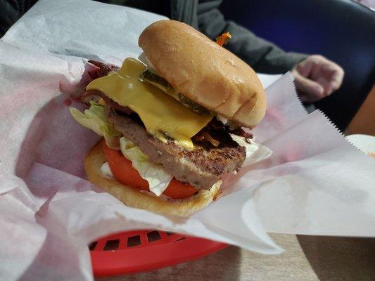 Snickers Bar & Restaurant