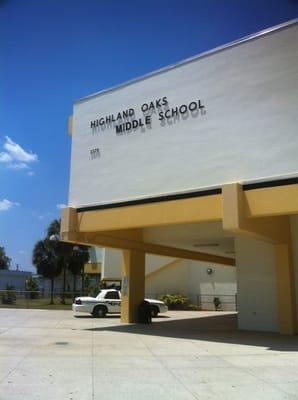 Highland Oaks Middle
