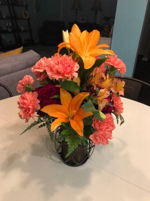 My one requirement for these flowers was orange Lillie's!   Gorgeous!!!