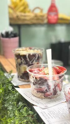 Açaí and fresh fruits