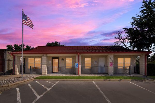 StorQuest Self Storage