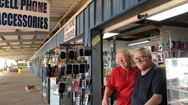 Don't fear, they are now at 4531 Gulf Breeze Pkwy!