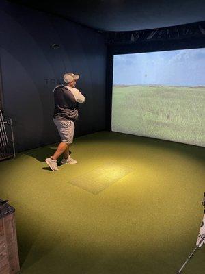 Super high quality Trackman simulator bays