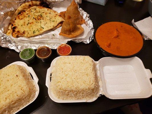 Chicken Mango, Garlic Naan, Vegetable Samosa