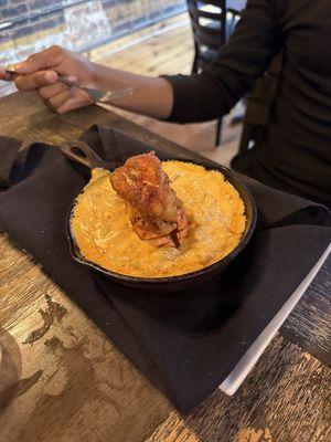 Lobster mac n cheese.