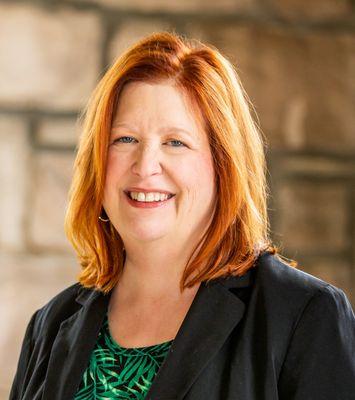 Resume writer Becky Parr has over 20 years of experience and multiple certifications