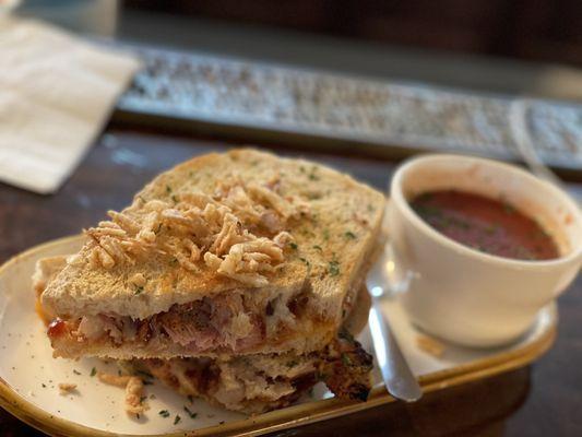 BBQ pulled pork with tomato soup