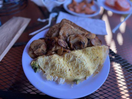 3 egg omelette w toast and potatoes
