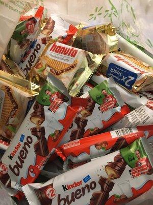 I got me a load of German chocolate goodness! This is going to all my tias y tios on the messican side of mi familia!