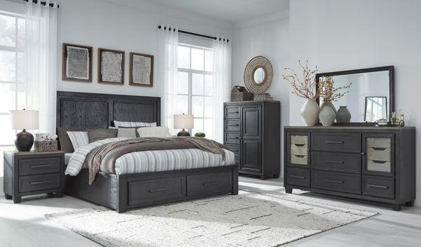 King Panel Storage Bed With Mirrored Dresser, Chest and 2 Nightstands
Signature Design By Ashley PKG014604