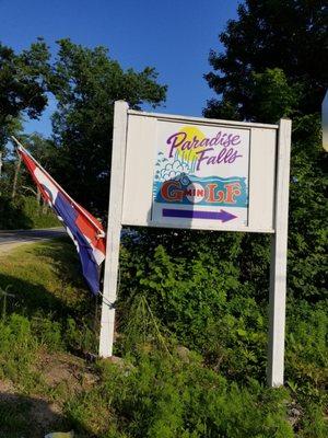 Paradise Falls Mini Golf