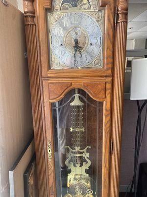 Furniture Liquidators and Hotel Contractors