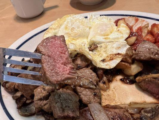 Sirloin tips and eggs