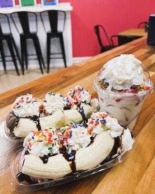 Banana split and strawberries in cream