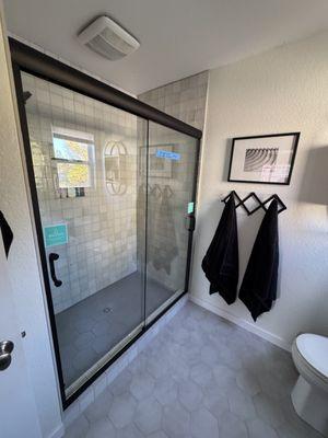 Norbert's Glass & Mirror