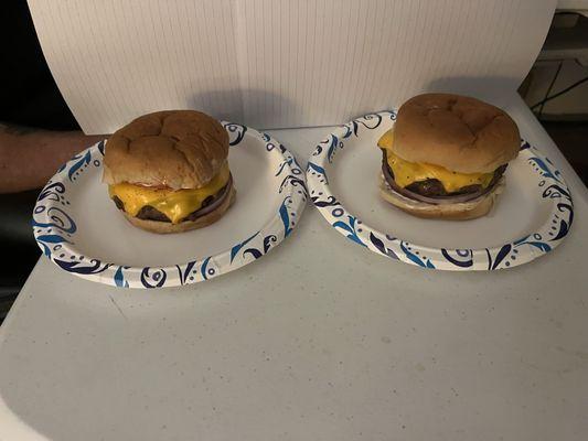 We get cheese burgers to go. They separate the buns from the meat/cheese so they are not soggy at home!