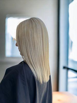 Divine Studio & Latinos Barbershop