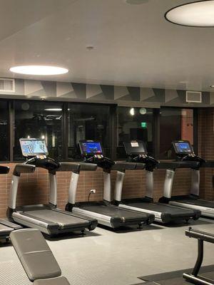 El Centro Apartments & Bungalows