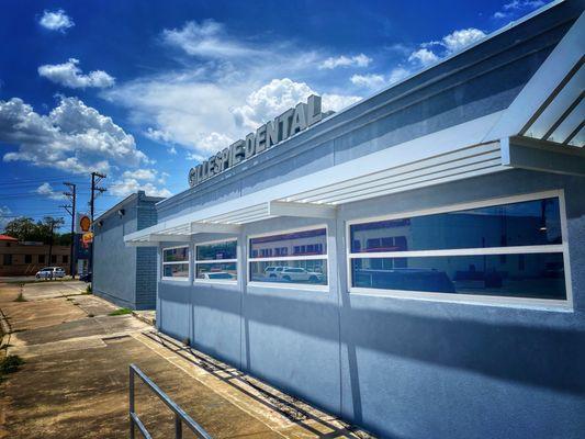 Our 105 W El Prado office location.