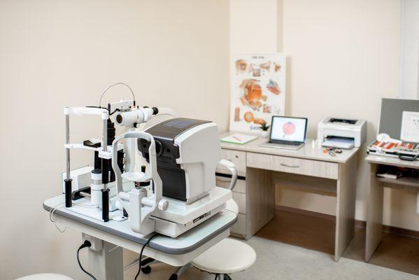 Tucker-Kudrna-Holec-Young Eye Care Centre