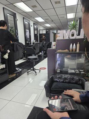 Mod's Hair Beauty Salon