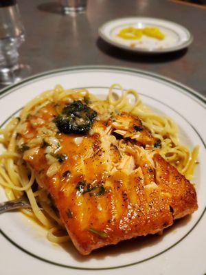 Salmon AL Forno: too oily + a bit salty