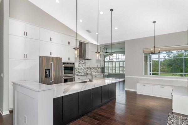 Kitchen Remodel Done With New Custom Cabinets
