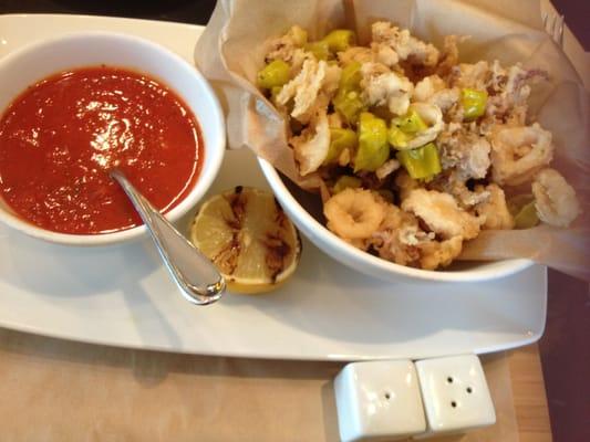 Calamari (Rhode island style, comes with pepper)