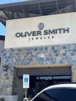 Carine - Gainey Village