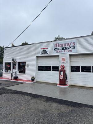 Manny's Auto Repair