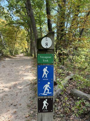 Jensen Lake Trailhead - Lebanon Hills Regional Park